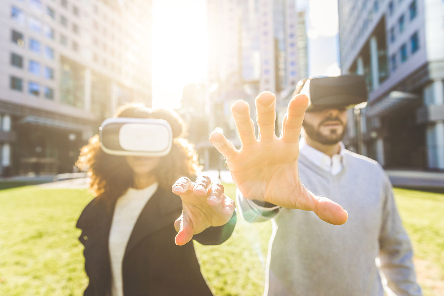 Investing in Augmented and Virtual Reality. Is it profitable?